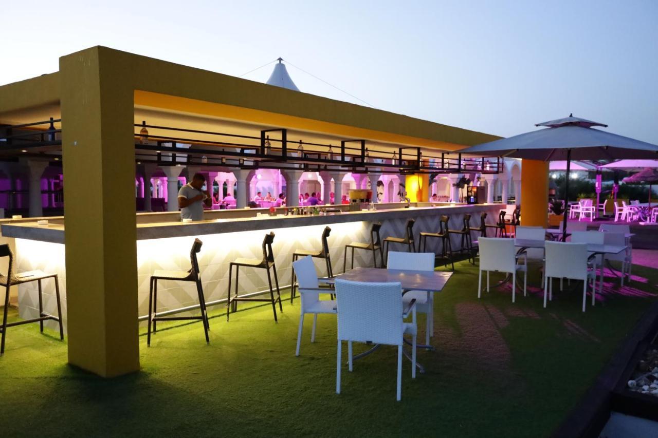 The Mirage Resort & Spa ฮัมมาเม็ต ภายนอก รูปภาพ The bar at the rooftop