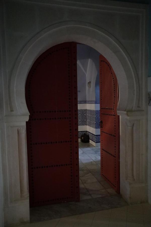 The Mirage Resort & Spa ฮัมมาเม็ต ภายนอก รูปภาพ The door of the mosque